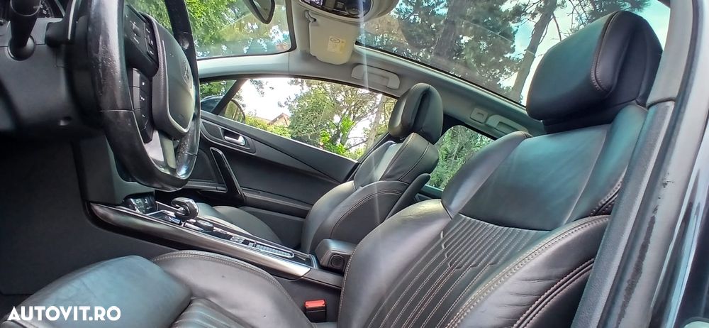 Peugeot 508 RXH Hybrid4 - 12