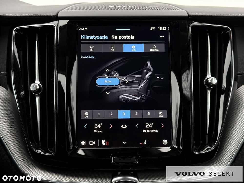 Volvo XC 60 - 31