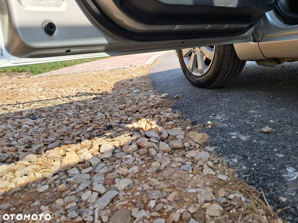 Toyota Yaris 1.33 Sol - 28