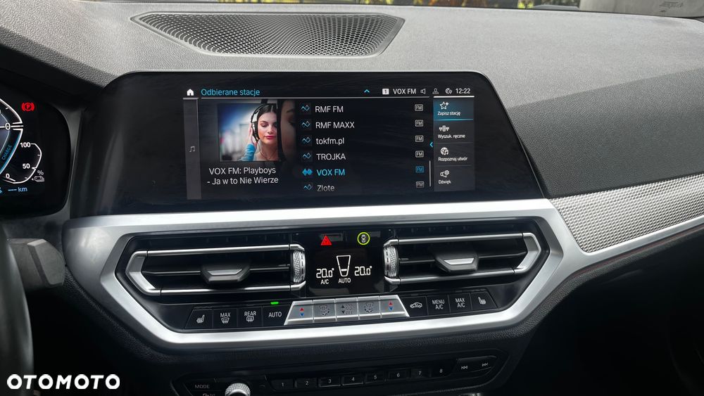 BMW Seria 3 330e PHEV sport - 23