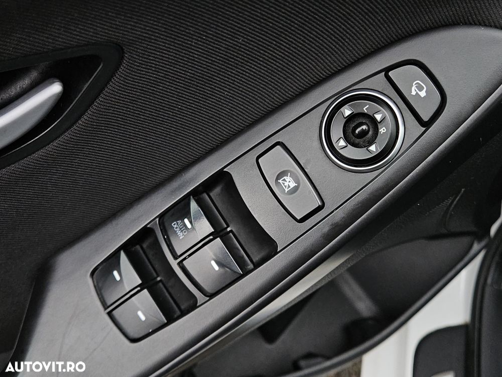 Hyundai i30 1.6 CRDI Premium - 14