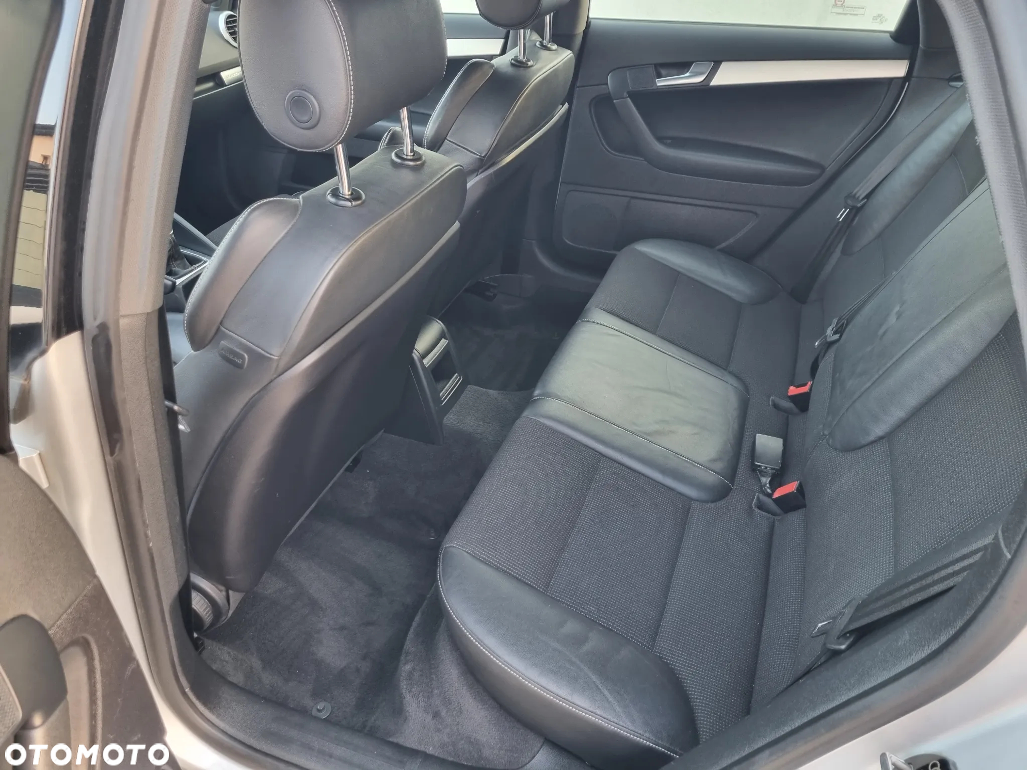 Audi A3 2.0 TDI Sportback DPF quattro S line Sportpaket plus - 9