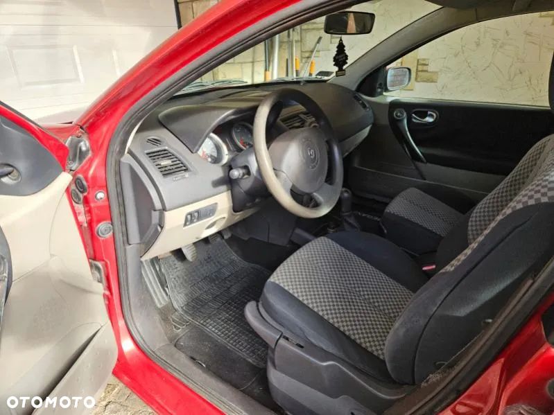 Renault Megane - 11