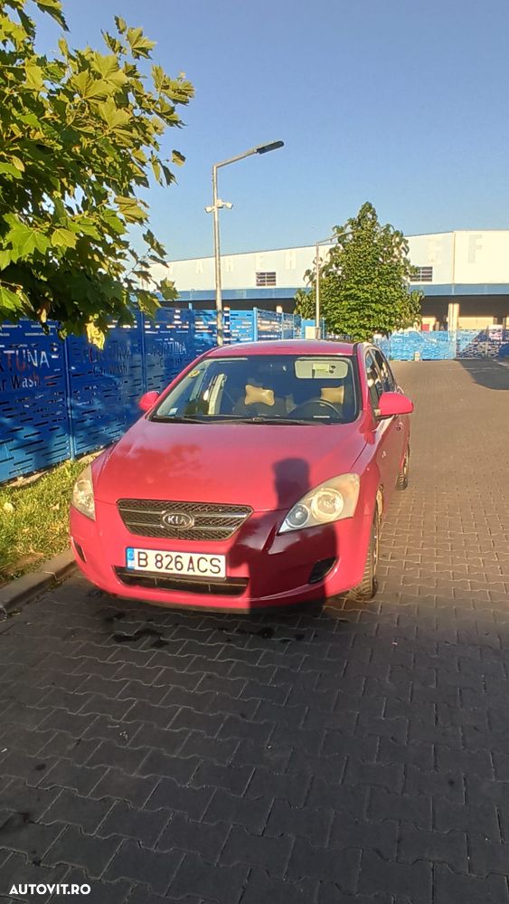 Kia Ceed - 1