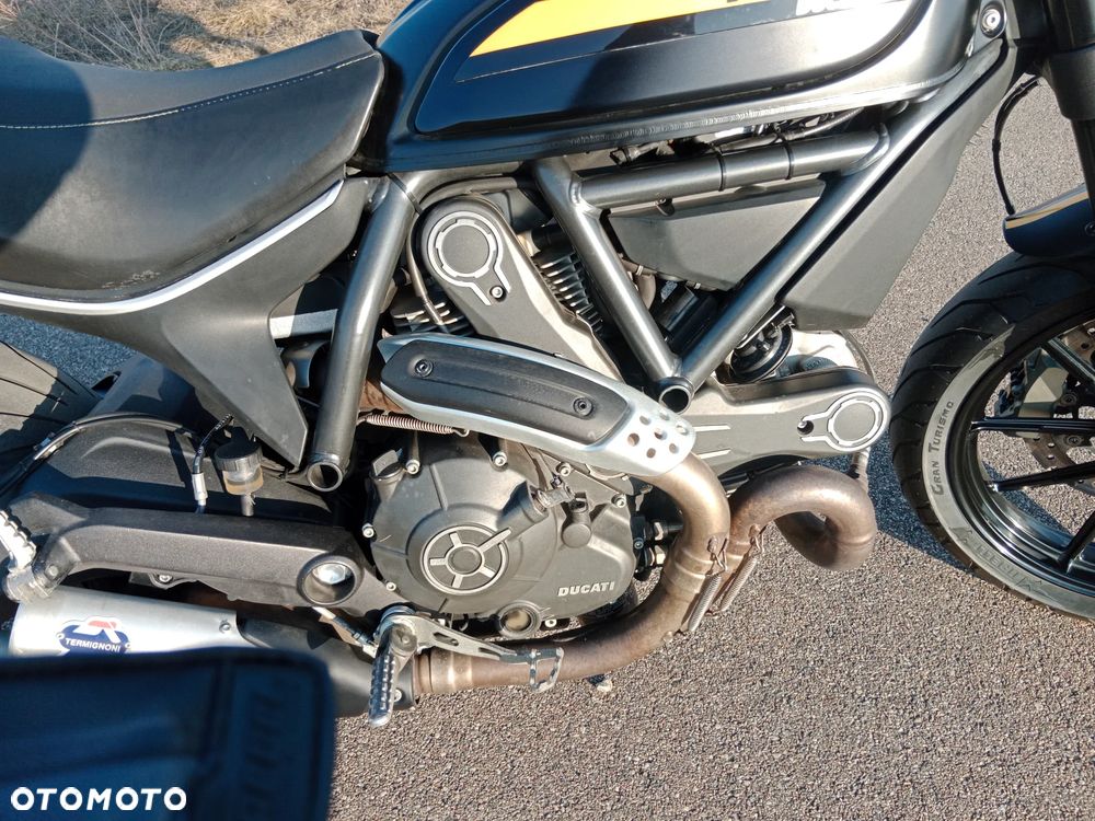 Ducati Scrambler - 11