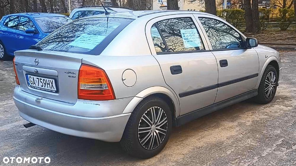 Opel Astra - 3