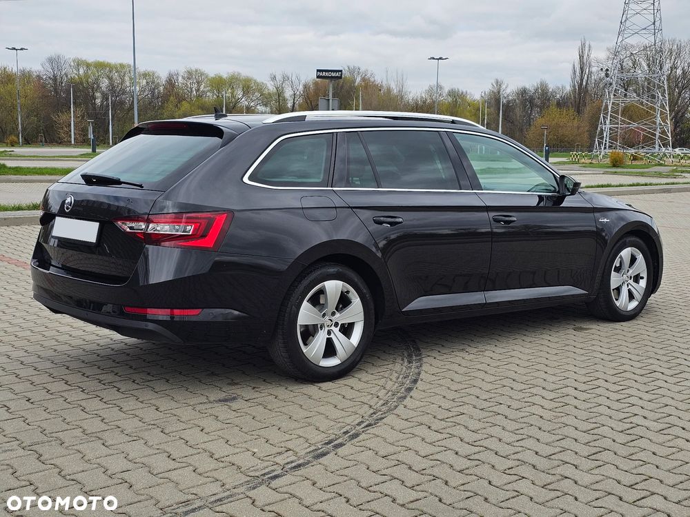 Skoda Superb 2.0 TDI 4x4 L&K DSG - 7