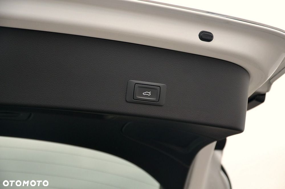 Audi A6 Allroad - 30