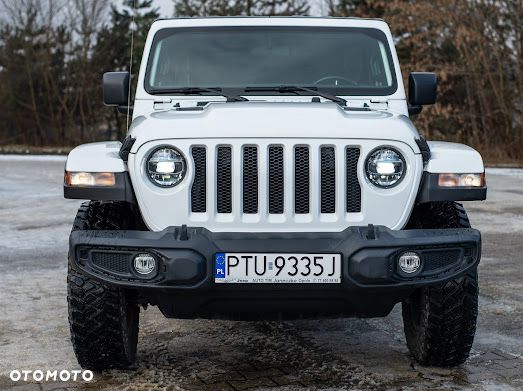 Jeep Wrangler - 4
