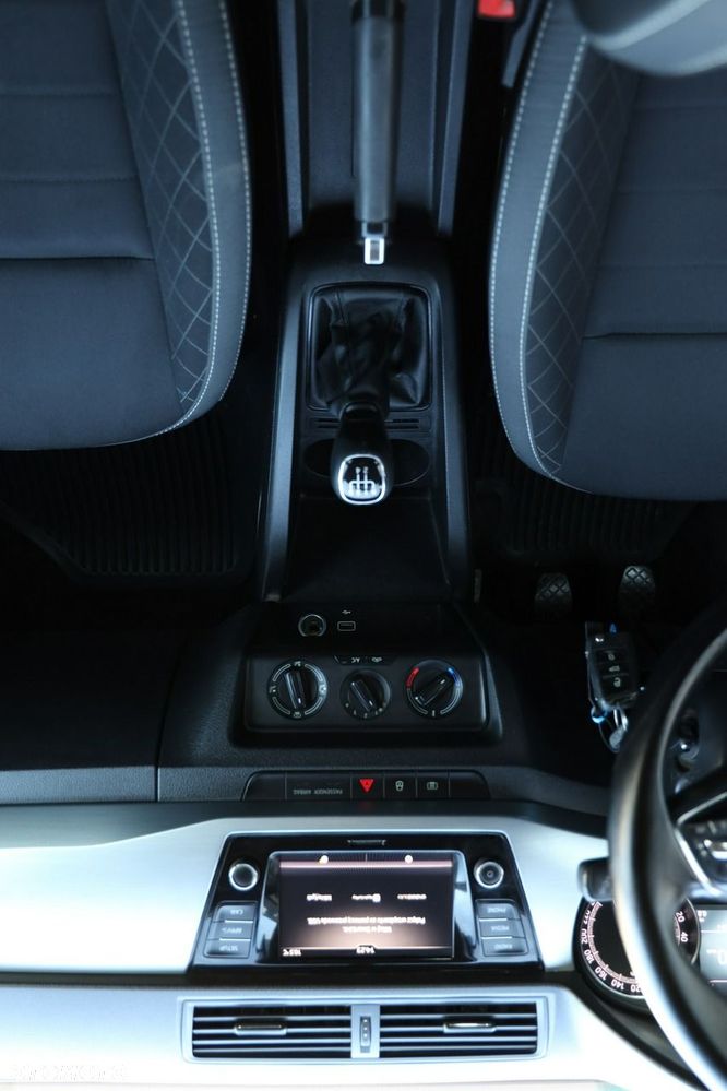 Skoda Fabia 1.0 TSI Ambition - 22