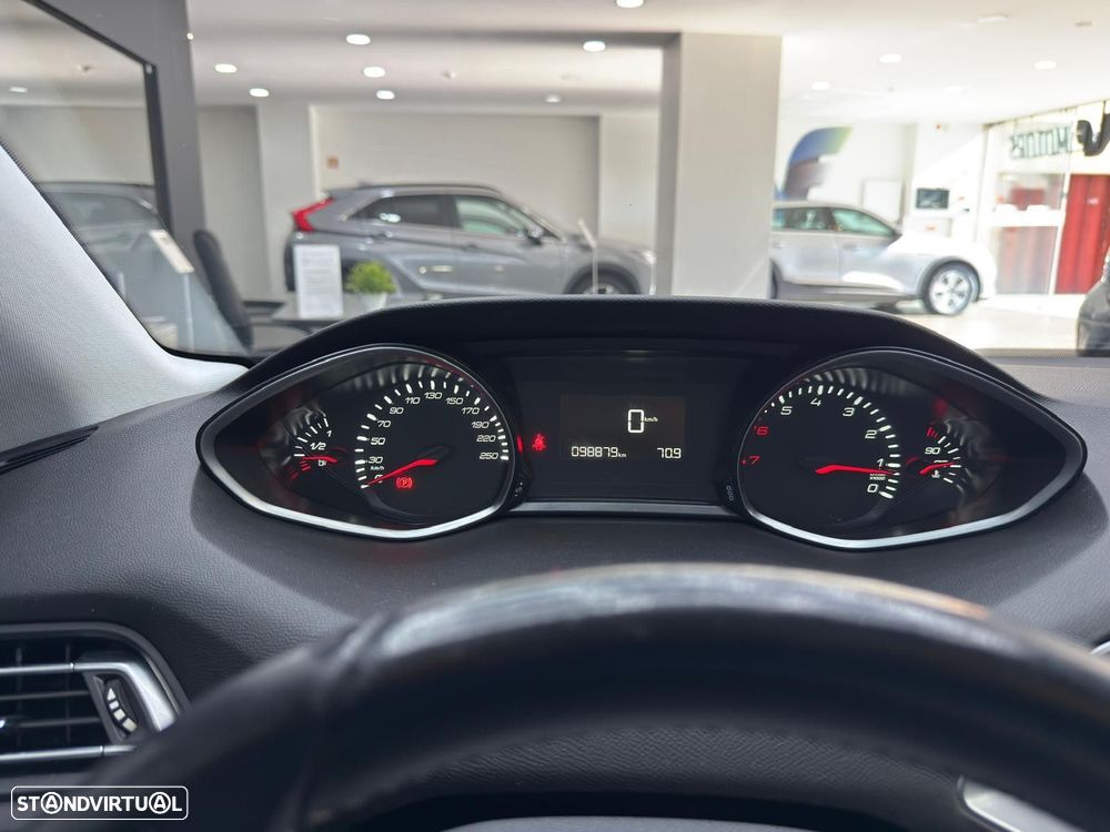 Peugeot 308 1.2 PureTech Style J17 - 14