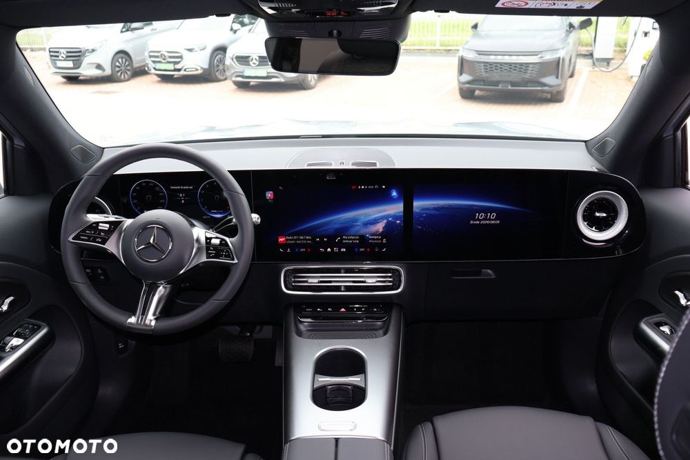 Mercedes-Benz GLB - 13