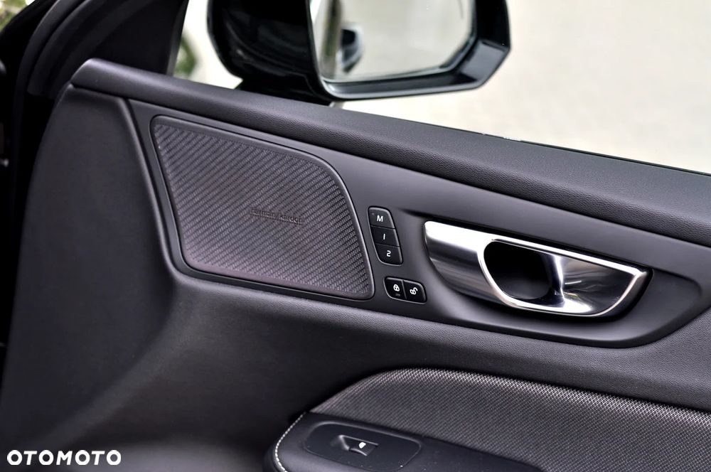 Volvo V60 B3 B Geartronic RDesign - 18