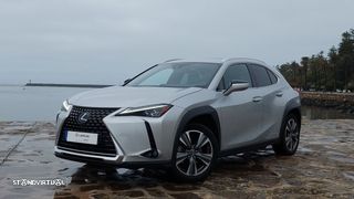 Lexus UX 300e Luxury+TAE+JLL18