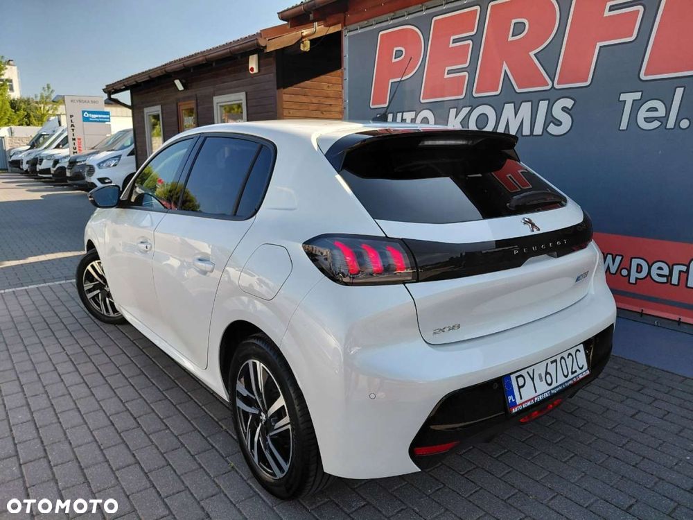 Peugeot 208 - 6