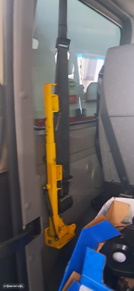 Volkswagen Crafter/ Kombi 2.5 TDI de 2010 ás peças. - 10