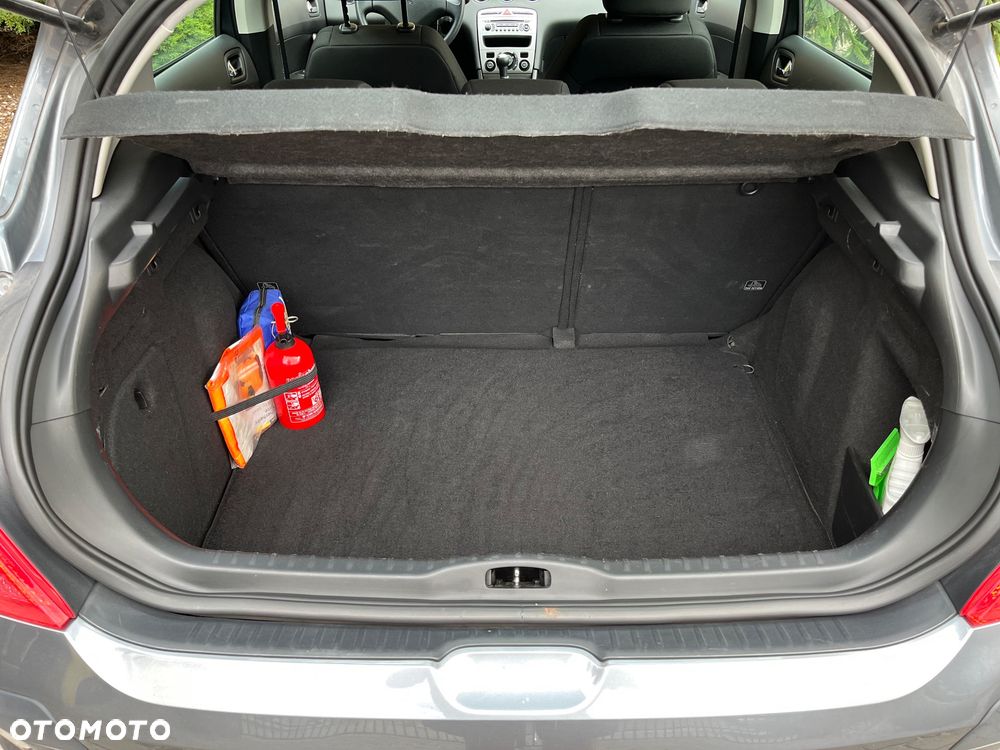 Peugeot 308 1.6 HDi Trendy - 20