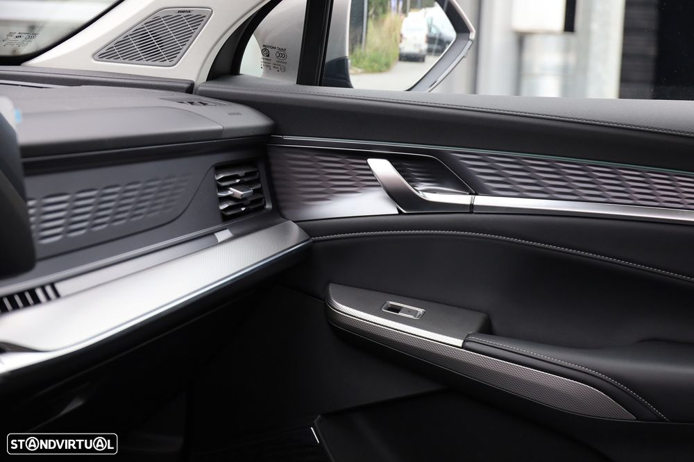 MG MGS9 1.5 L Luxury - 18