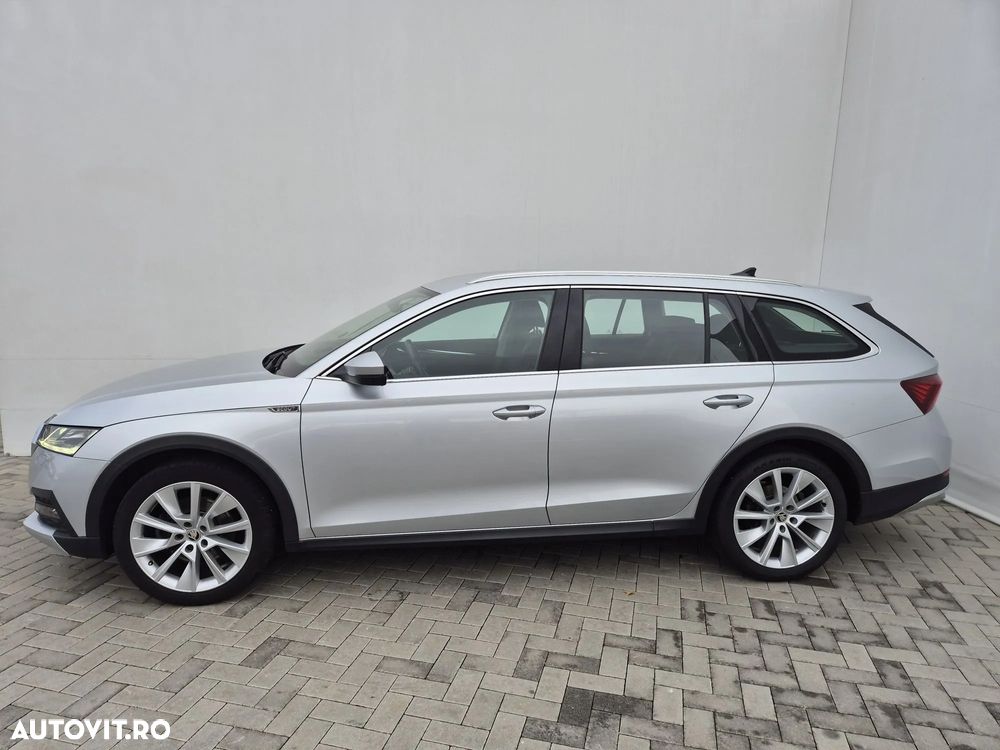 Skoda Octavia Combi 2.0 TDI DSG 4X4 Scout - 2