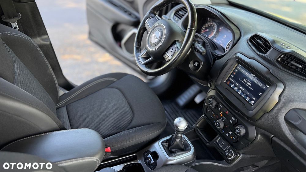 Jeep Renegade - 11