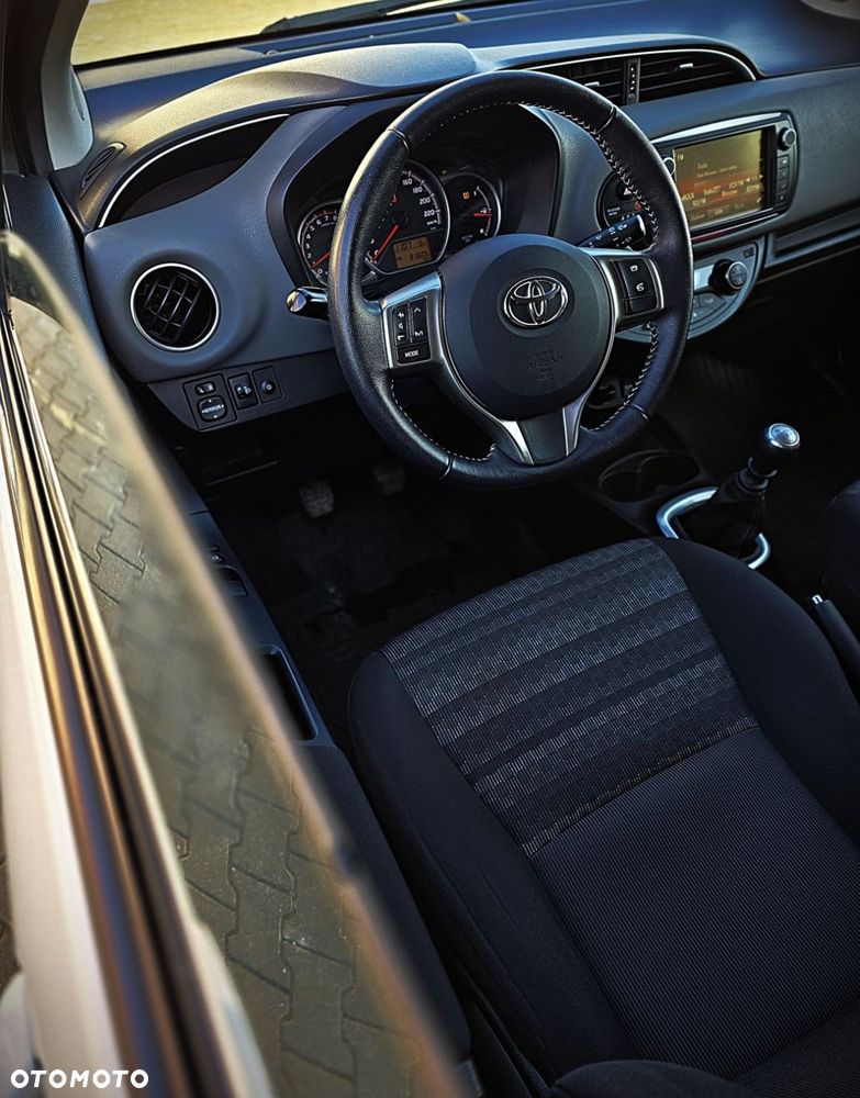 Toyota Yaris - 20