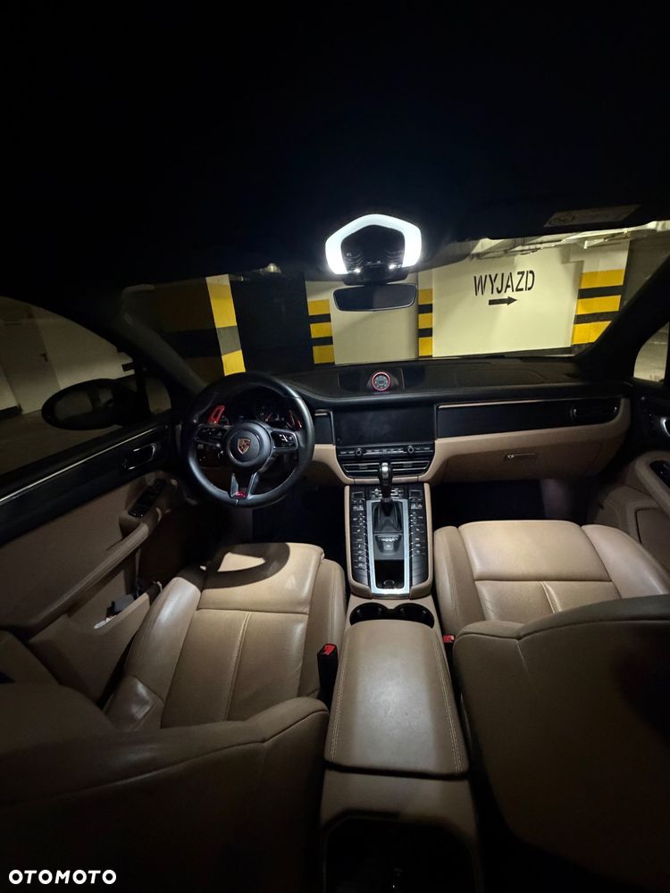 Porsche Macan GTS - 14