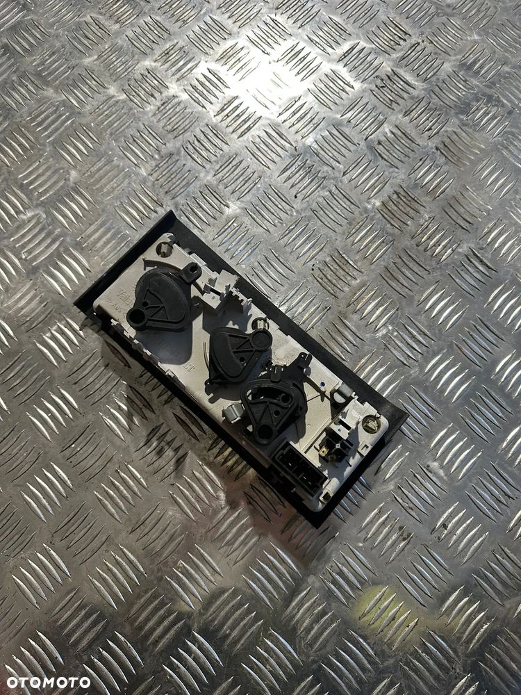 PANEL STEROWANIA NAWIEWU RENAULT TRUCKS PREMIUM MIDLUM 5010226405 KONSOLA - 2