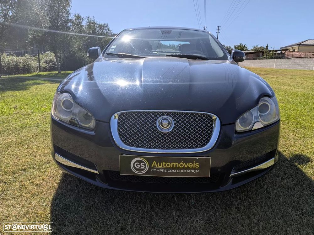 Jaguar XF 2.7 D V6 Premium Luxury - 14