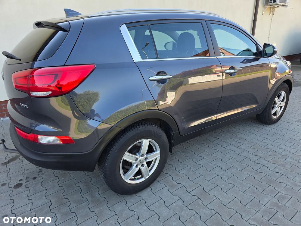 Kia Sportage 2.0 CRDI 4WD Automatik Dream-Team Edition - 3