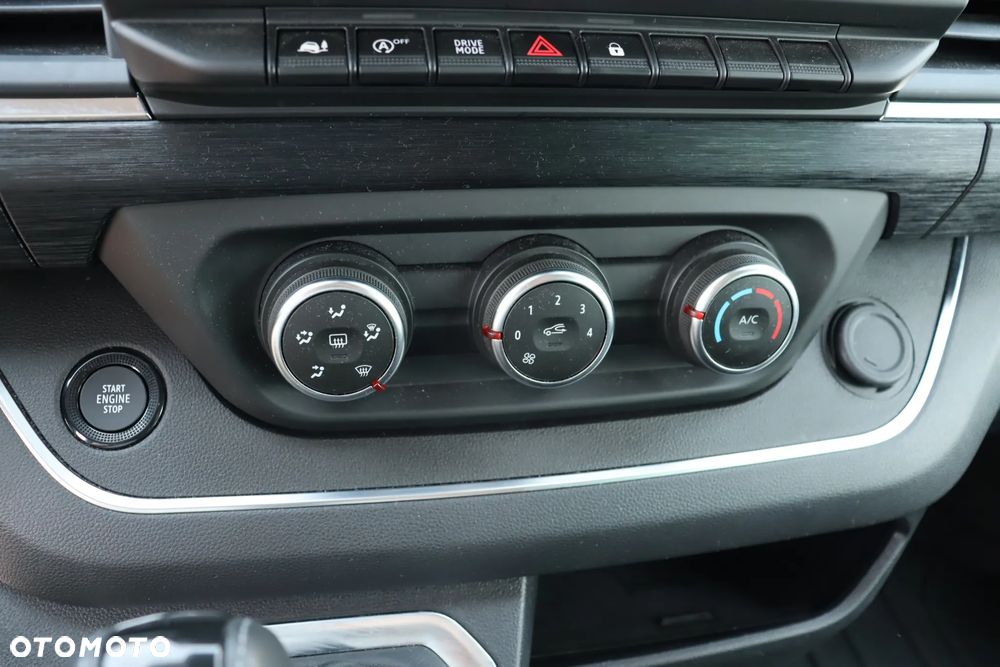 Renault Trafic - 17