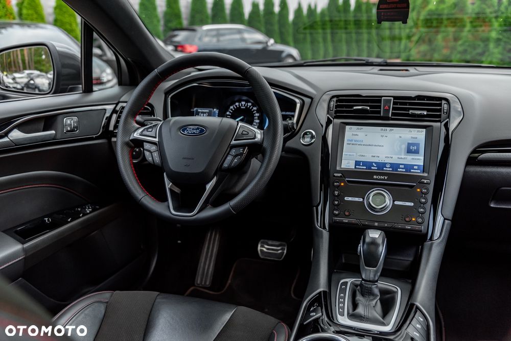Ford Mondeo - 28