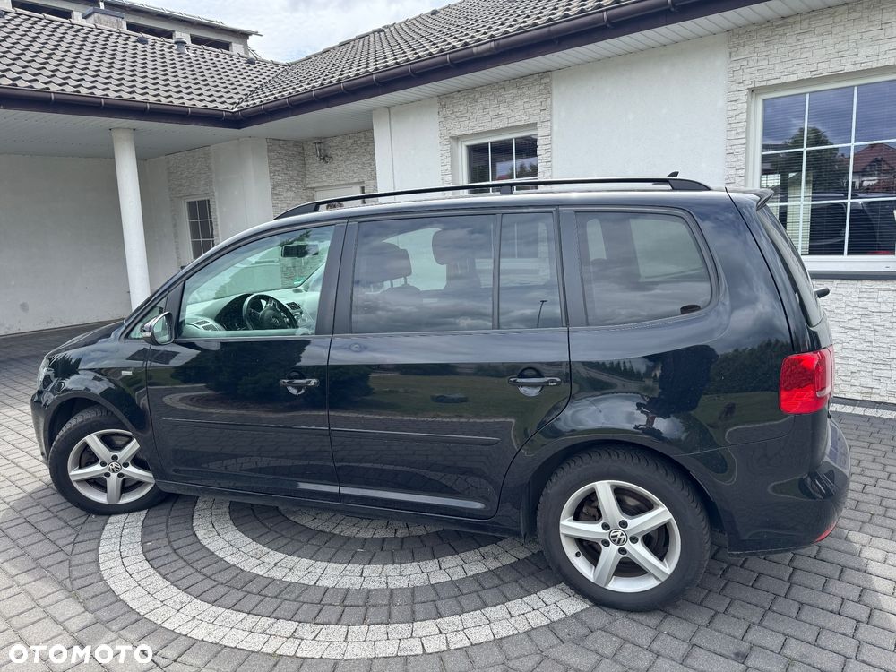 Volkswagen Touran 1.4 TSI DSG MATCH - 9