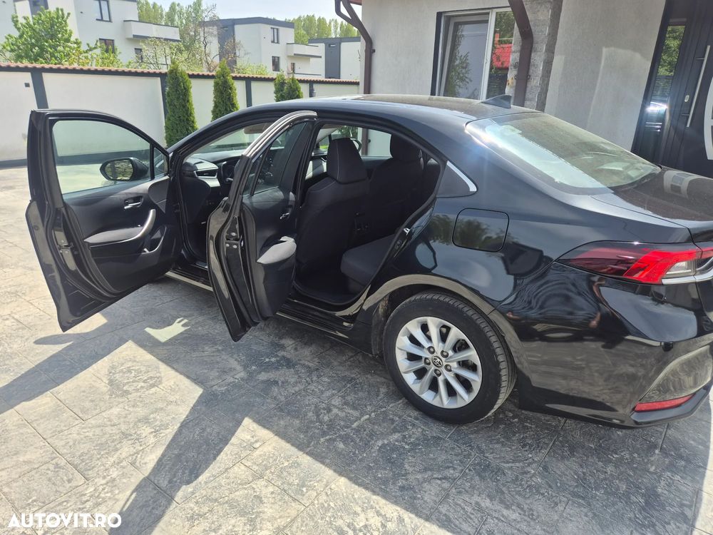 Toyota Corolla 1.8 HSD Business - 7