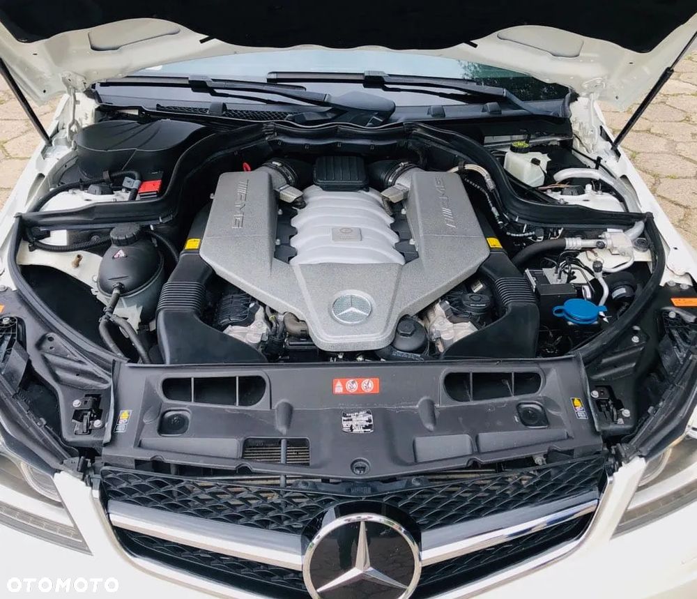 Mercedes-Benz Klasa C 63 AMG 7G-TRONIC - 20