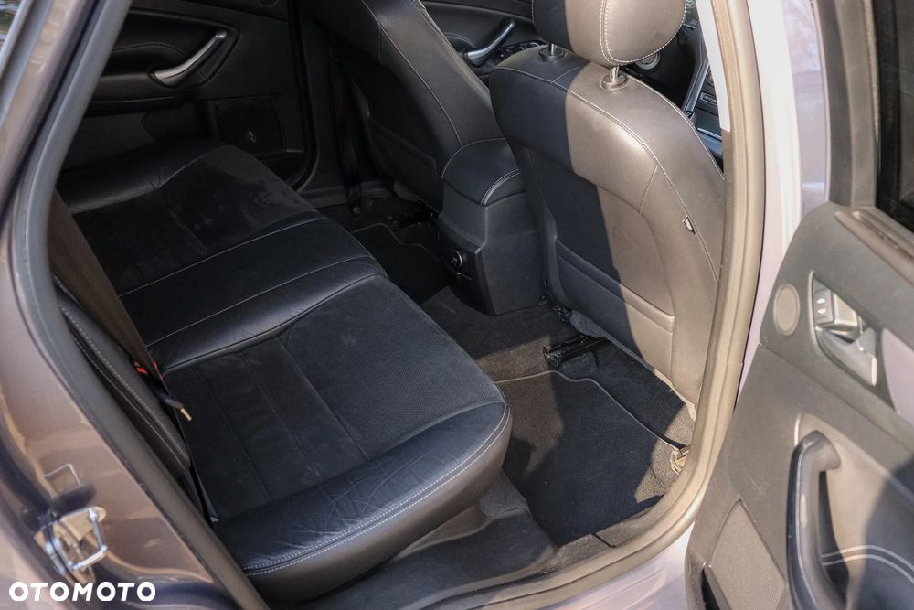 Ford Mondeo 1.6 TDCi Titanium - 13