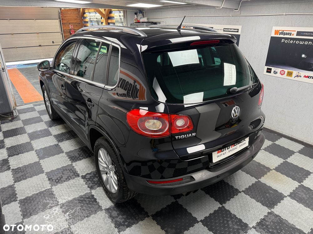 Volkswagen Tiguan - 10