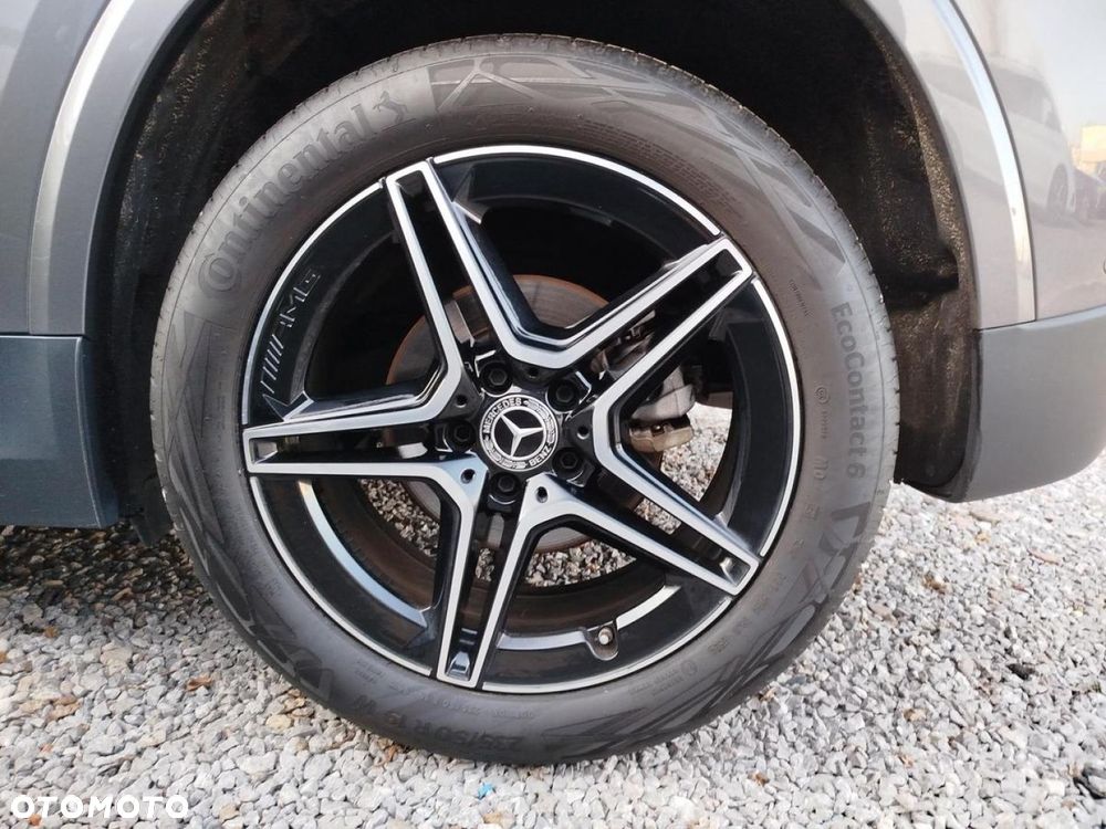 Mercedes-Benz GLA - 20