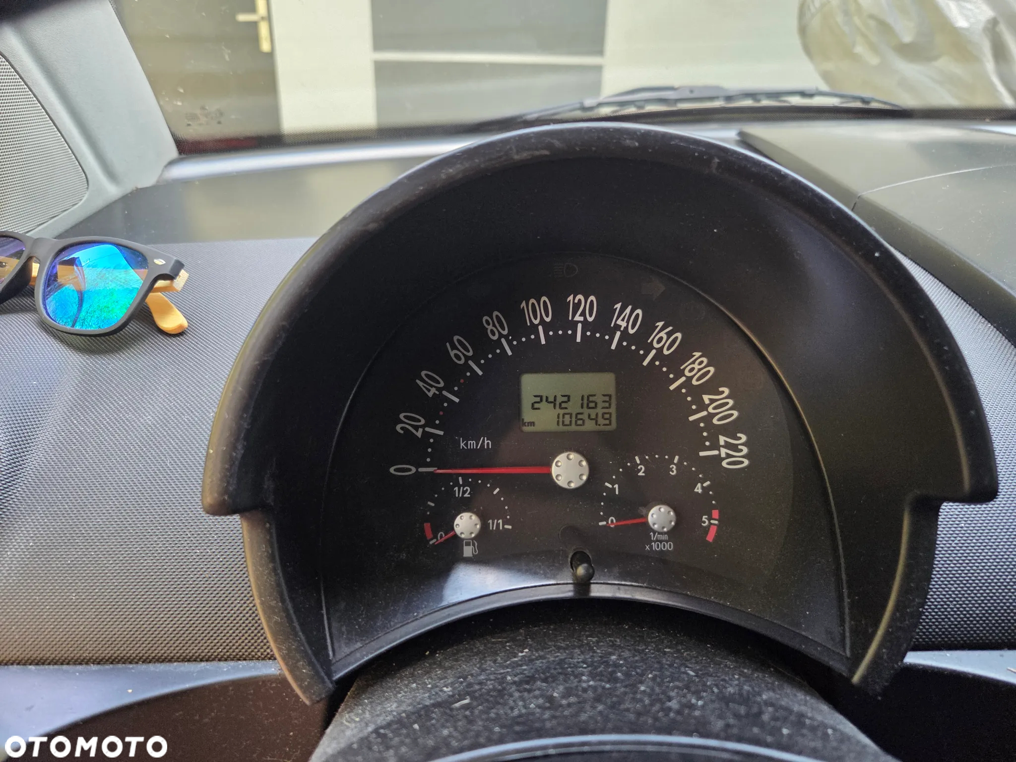 Volkswagen New Beetle - 8