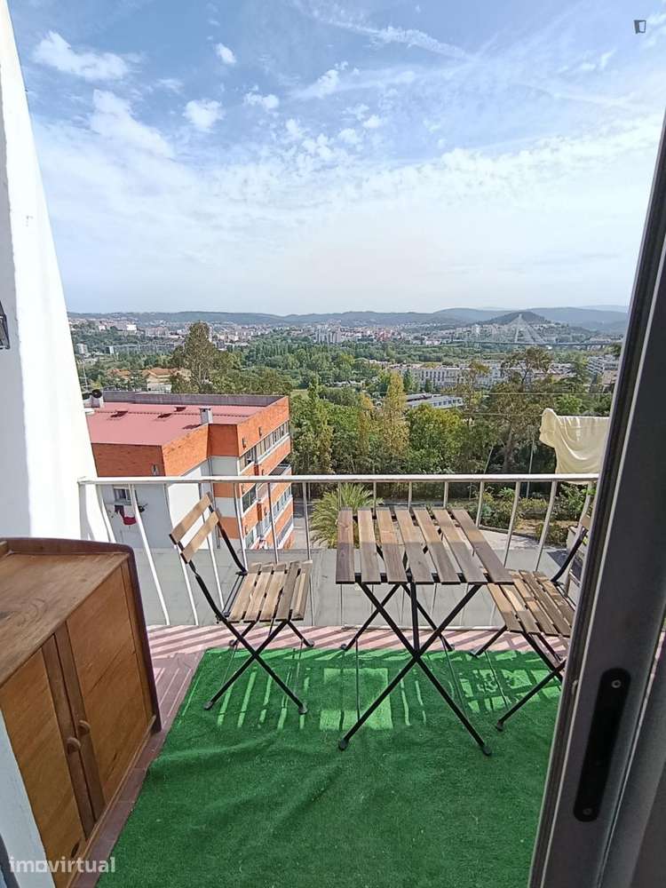 Estúdio - localizado em Alta de Santa Clara Coimbra - Grande imagem: 5/10