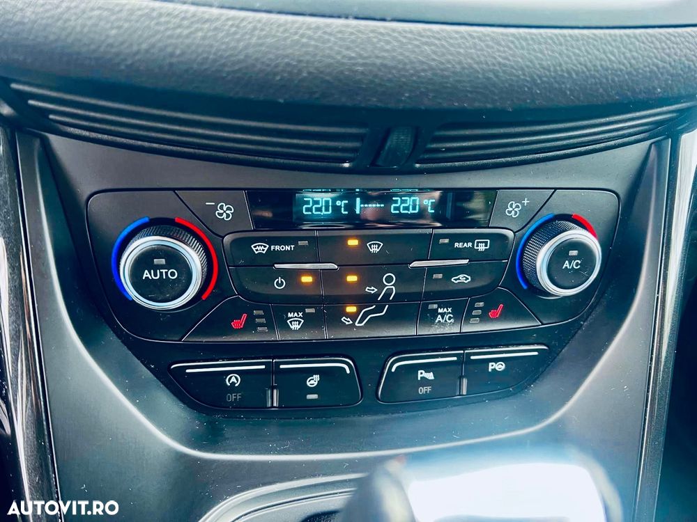 Ford Kuga 1.5 EcoBoost 4WD Titanium - 16