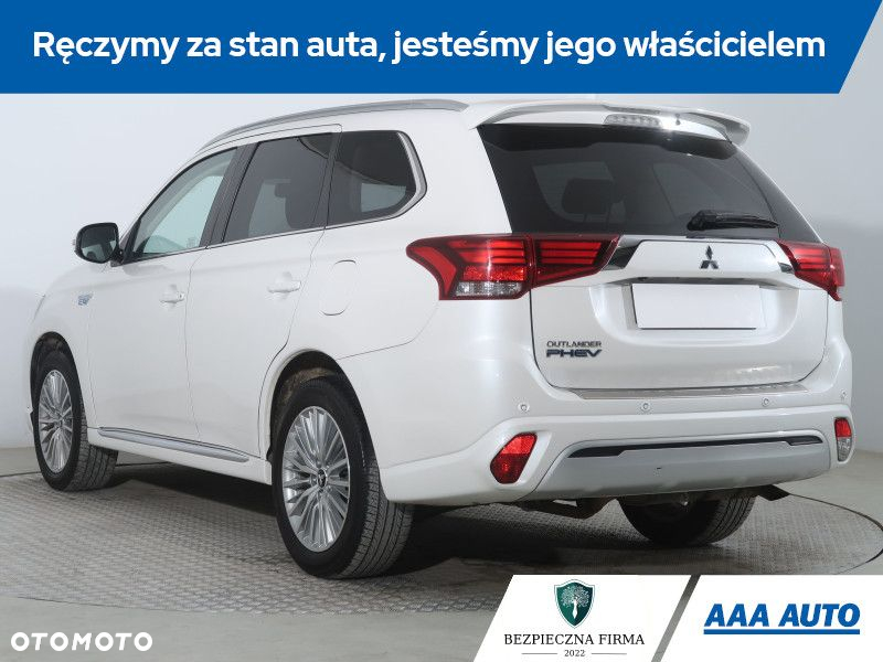 Mitsubishi Outlander - 5