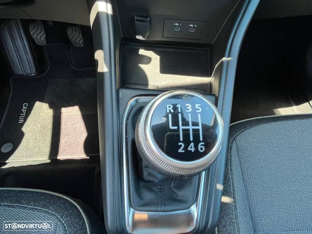 Renault Captur 1.0 TCe Techno - 17