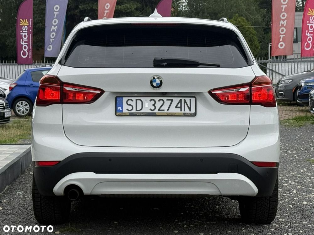 BMW X1 sDrive18i GPF xLine - 9