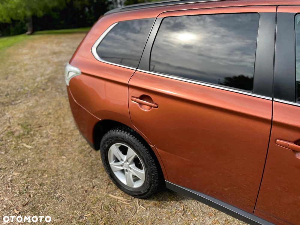 Mitsubishi Outlander 2.0 Intense - 20