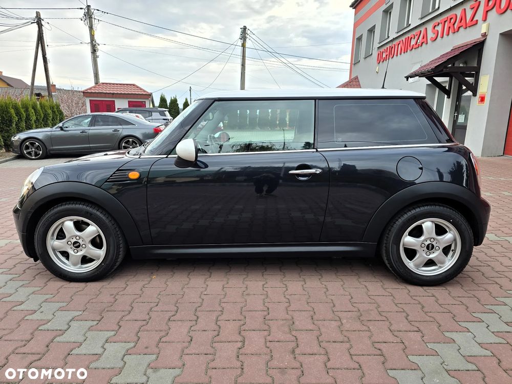 MINI Cooper Standard - 4
