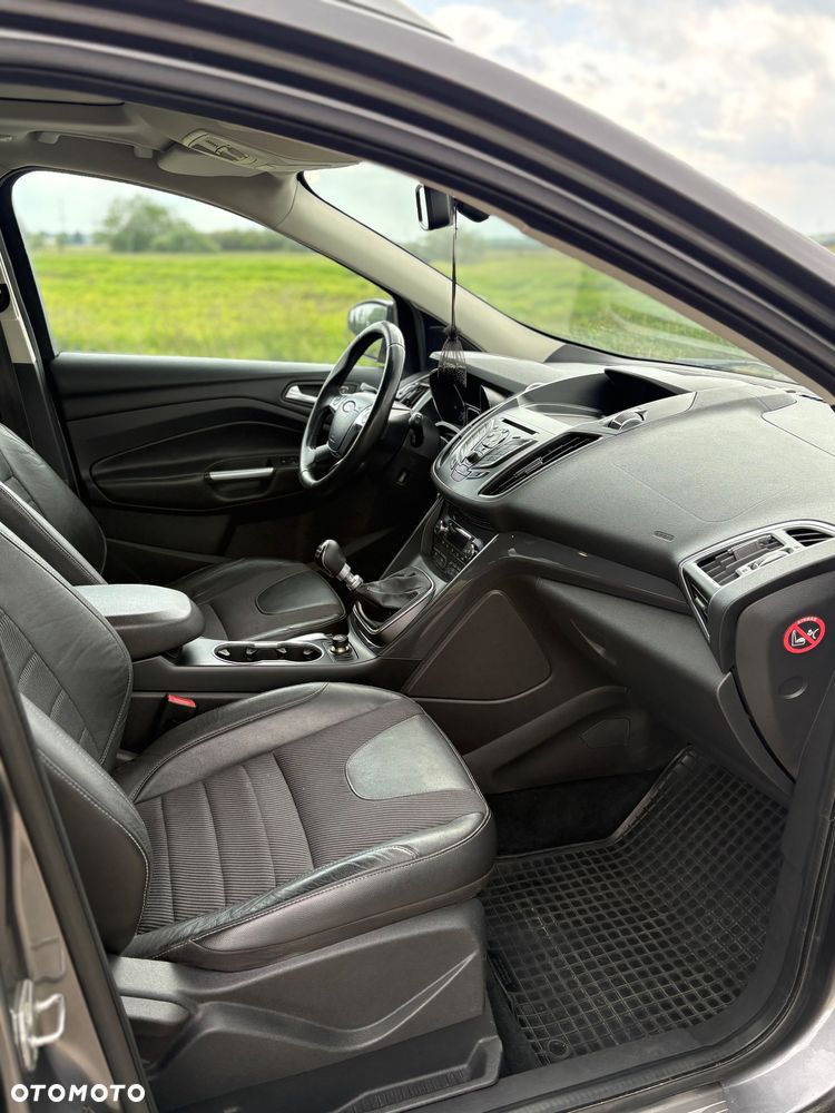 Ford Kuga 2.0 TDCi Titanium - 5