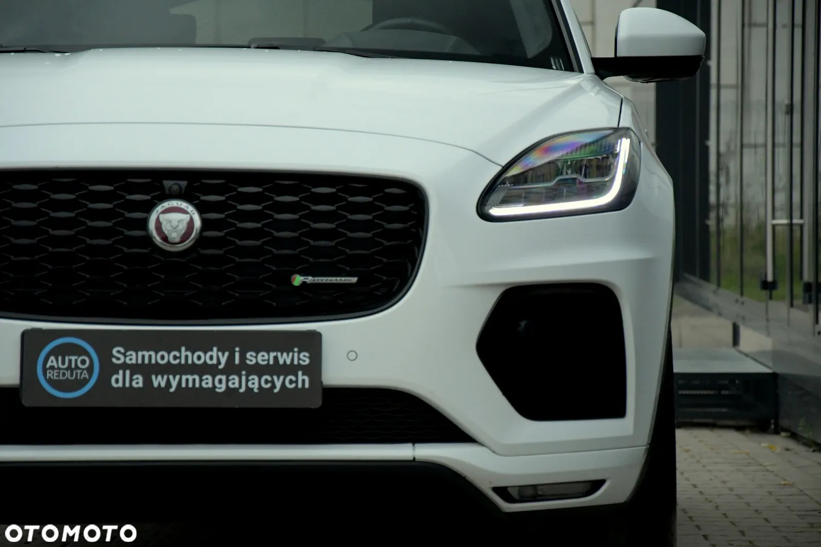 Jaguar E-Pace D200 AWD R-Dynamic S - 11