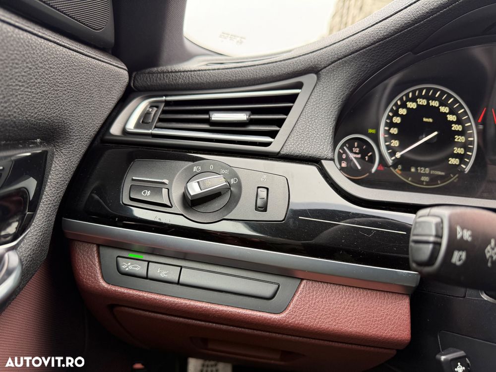 BMW Seria 7 740d xDrive Edition Exclusive - 23