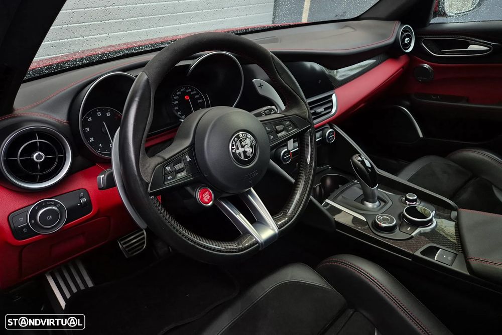 Alfa Romeo Giulia 2.9 Bi-Turbo Quadrifoglio AT8 - 14