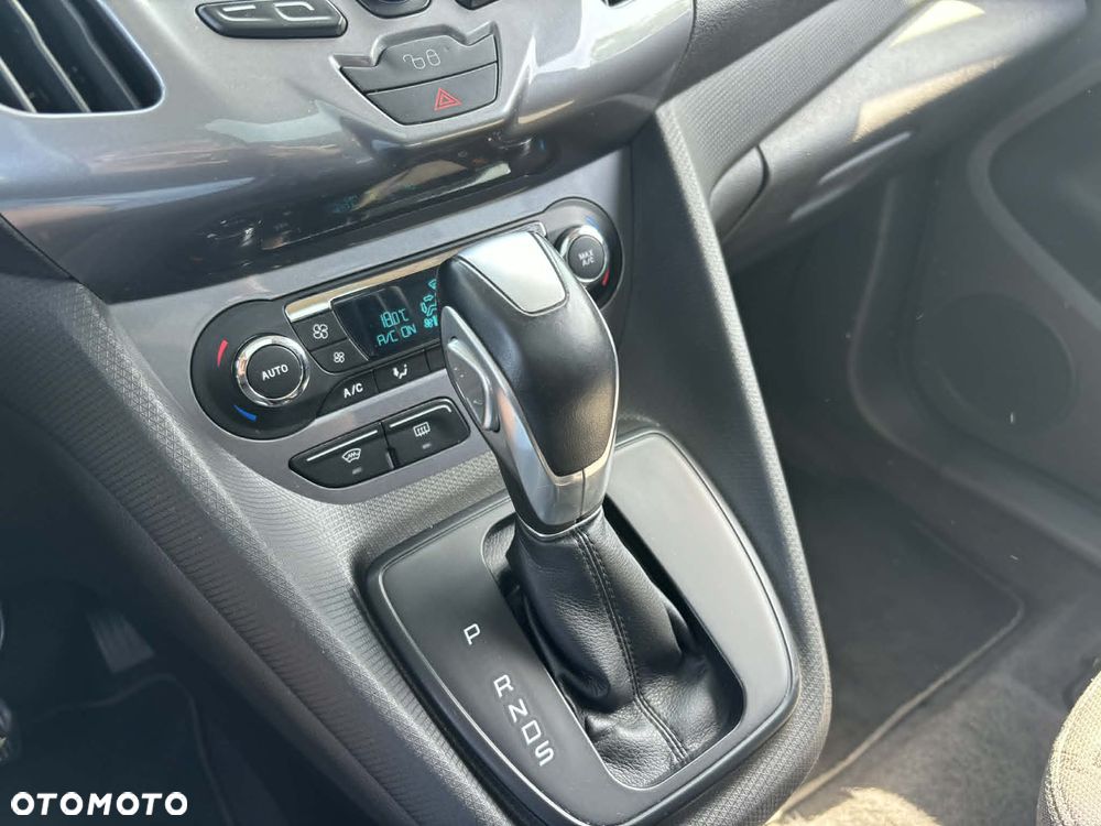 Ford Tourneo Connect Grand - 11